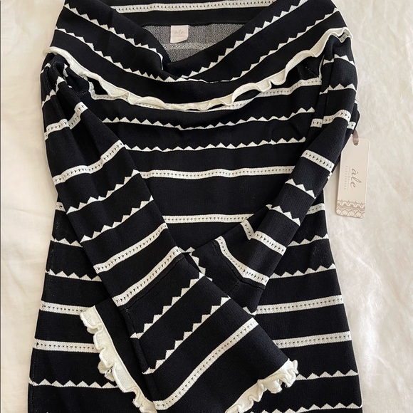 X Revolve Emanuela Dress- Ale by Alessandra - Picture 5 of 6